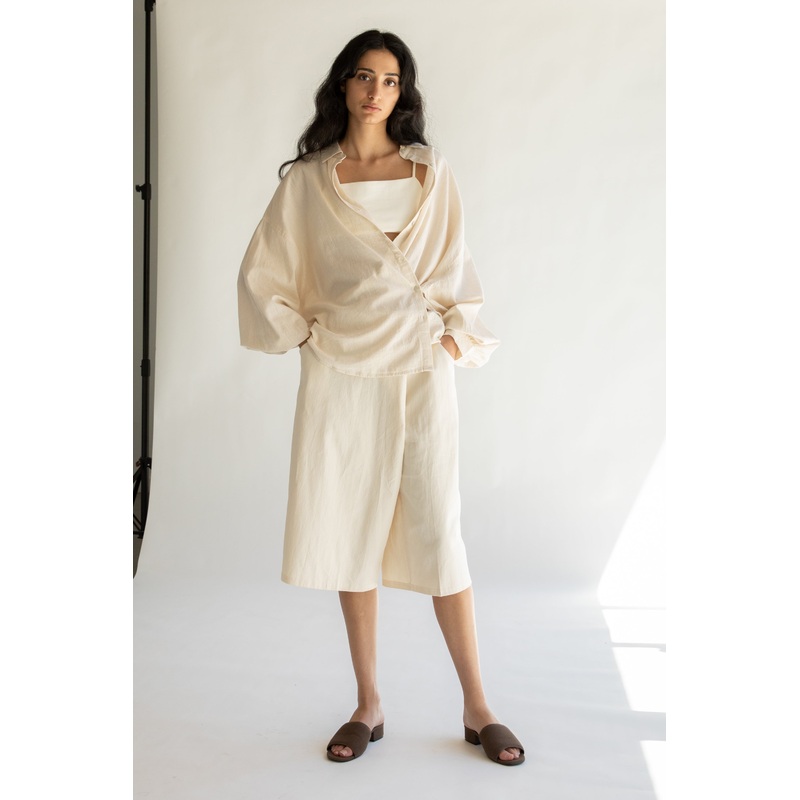 LOOSE BUTTON UP SHIRT Beige Tofu XS-S