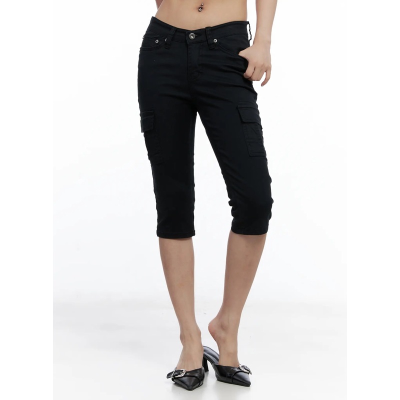 Slim-Fit Cargo Capri Pants CL511 Black S