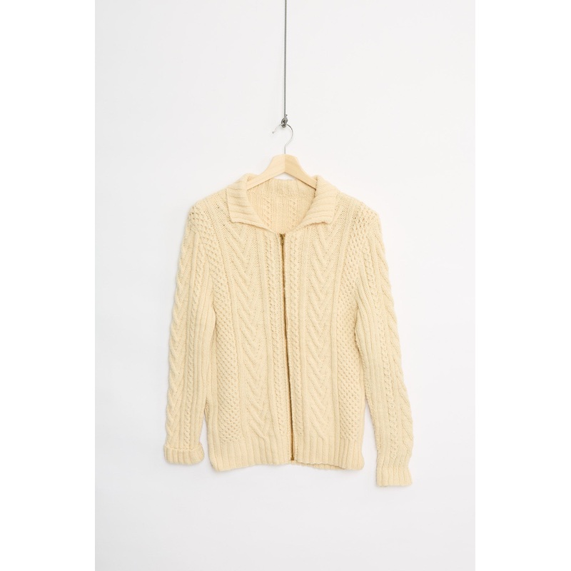1070’s handknit Aran cardigan (S) S