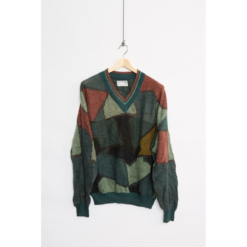 80’s Italian V-neck sweater (2XL) 2XL