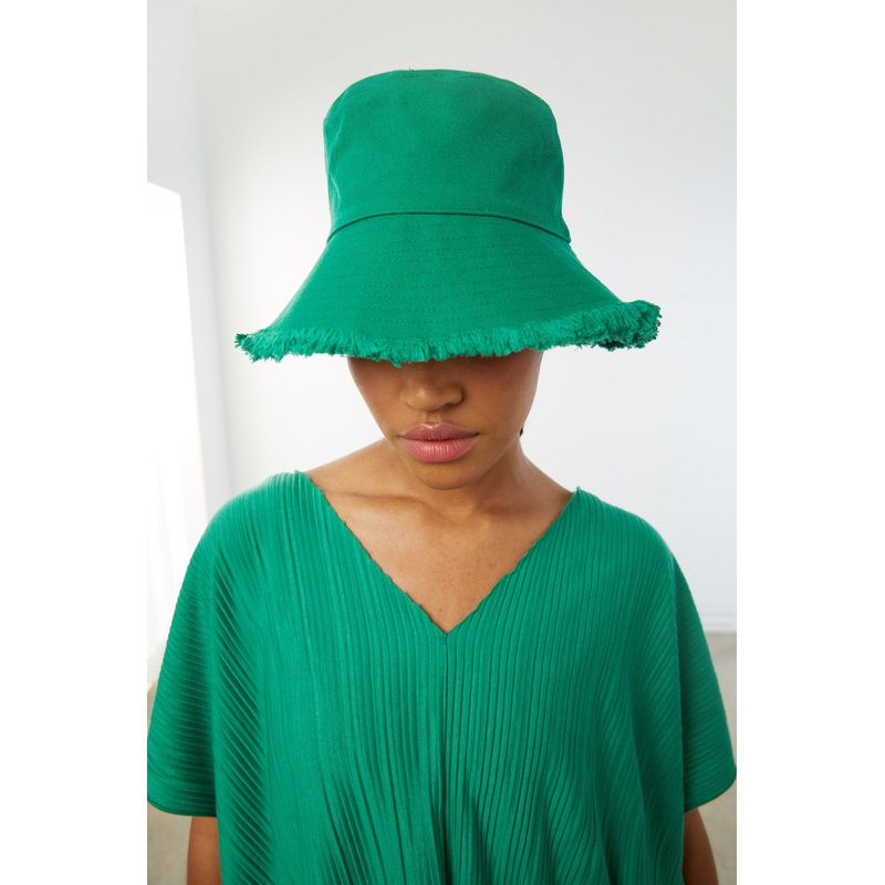 FRAYED BUCKET HAT Lucky Green One Size