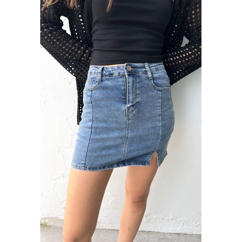FITTED JEAN MINI JEAN SKIRT Medium Wash 26