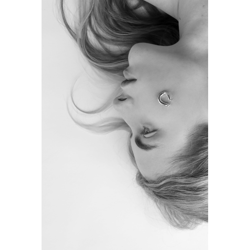 CURVED HOOP EARRINGS Gold One Size