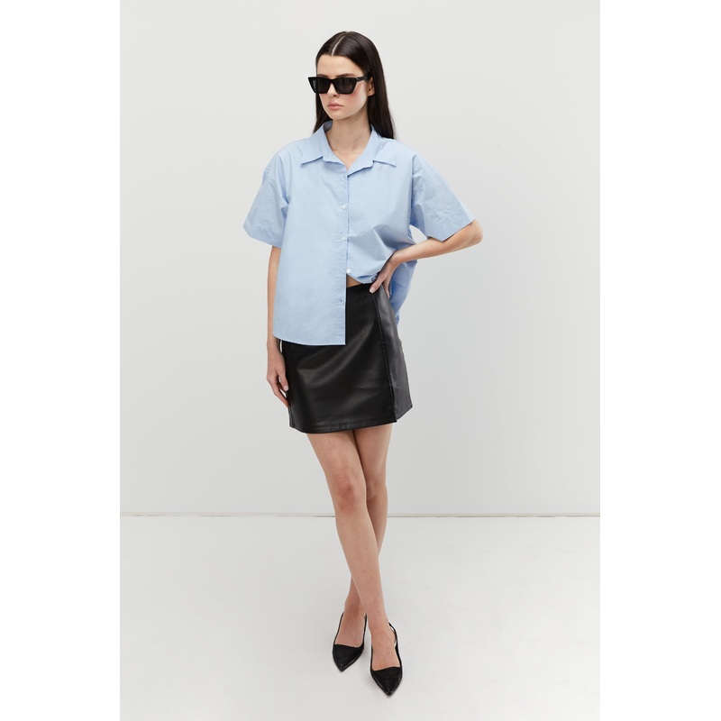 CROPPED SHORT SLEEVE BUTTON UP Misty Blue Small