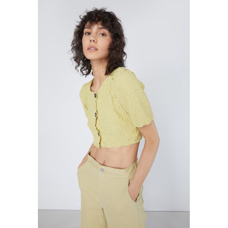 CROPPED BUTTON FRONT TOP Lentil Sprout Small