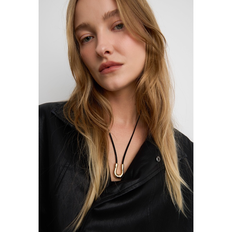 U PENDANT CORD NECKLACE Gold One Size