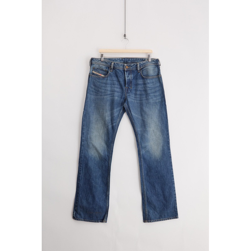 Diesel Zatiny Bootcut Jeans (W35) W35