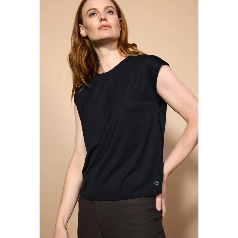 Performance Knit Sleeveless Tee – Black Black XS