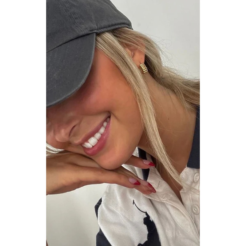 Namaste- Mini Emma Ribbed Earrings Gold