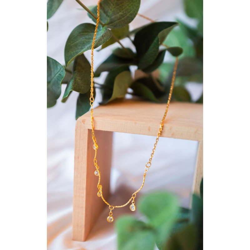 Twisted Baubles – Wave Cubic Zirconia Necklace