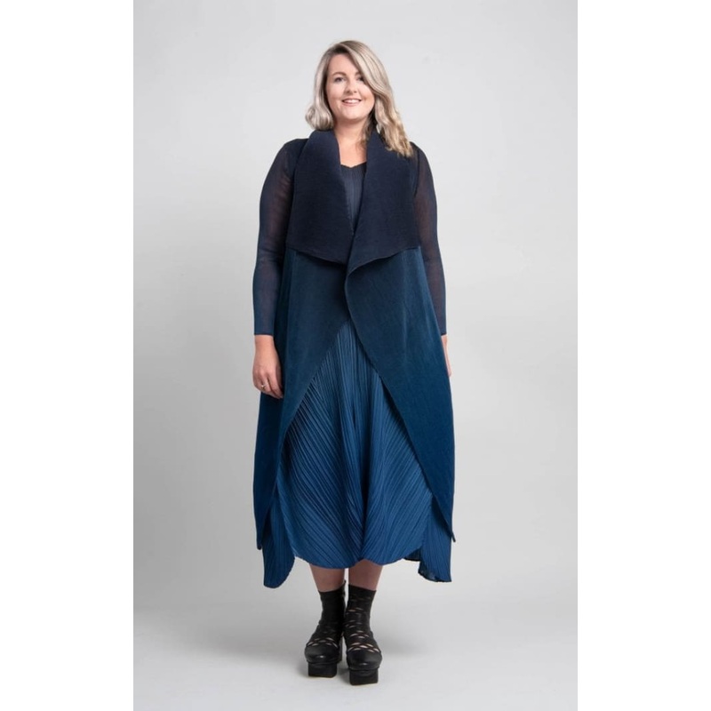 Alquema- Collare Coat in Inky Black