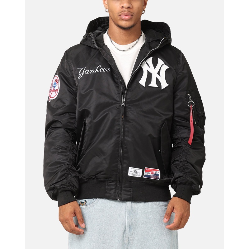 New Era New York Yankees Alpha Industries L-2B Hooded Bomber Jacket Black S