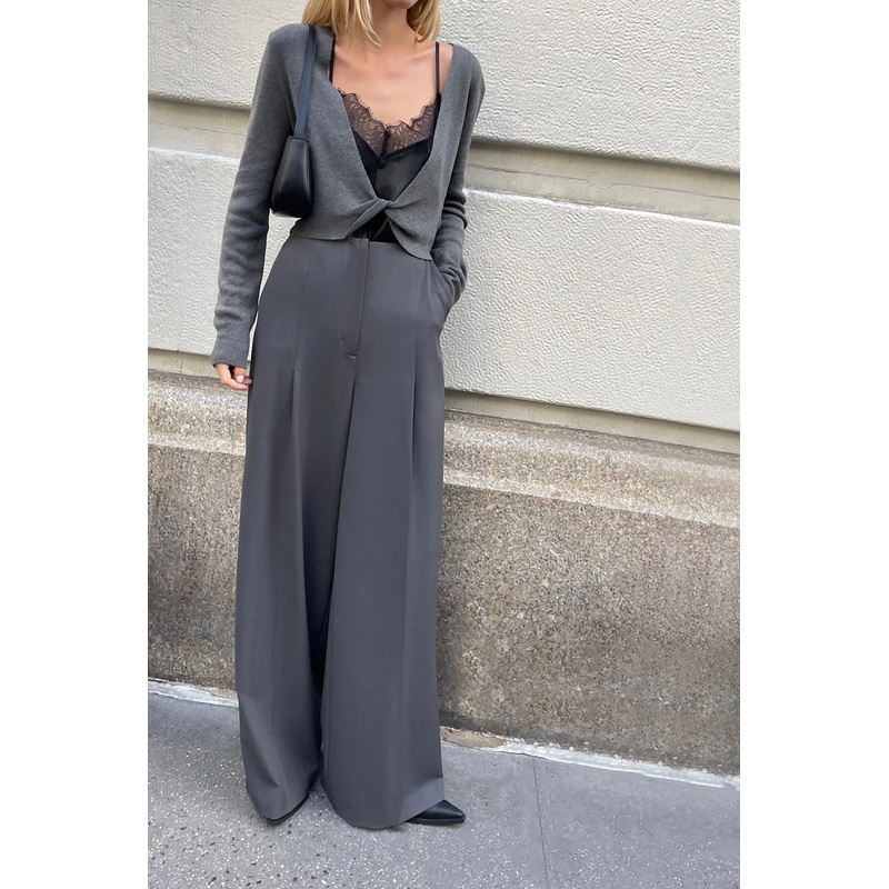 TWIST FRONT DEEP NECKLINE SWEATER Black Extra Small