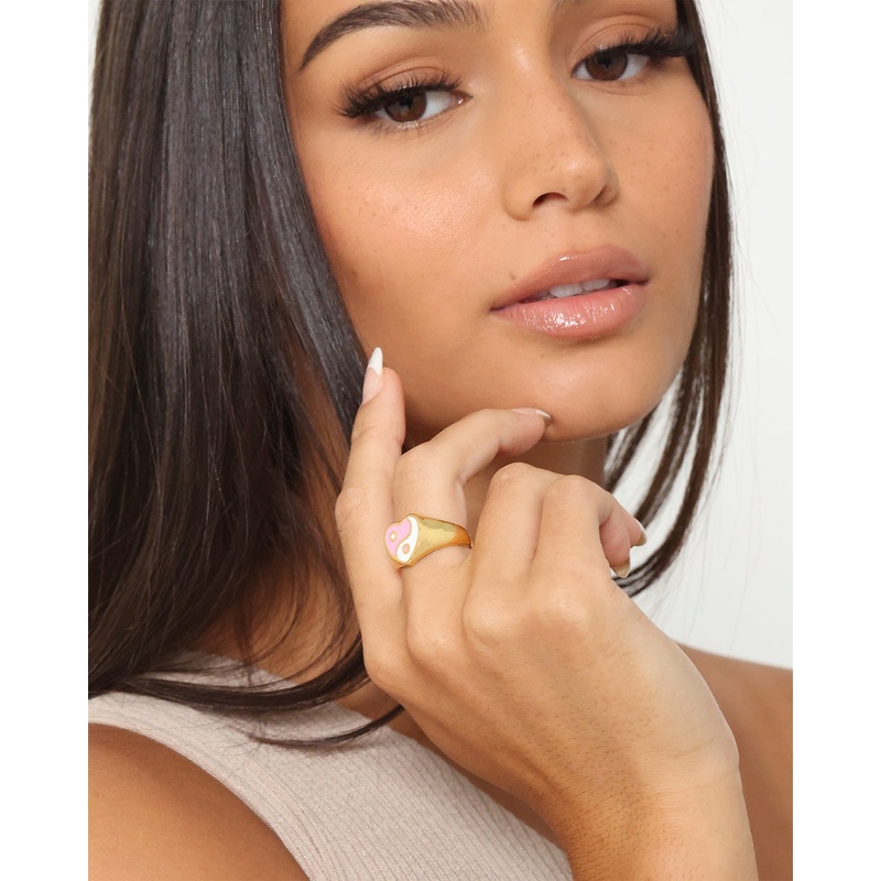 Raising Hell Women’s Yin Yang Ring Gold/Pink 6