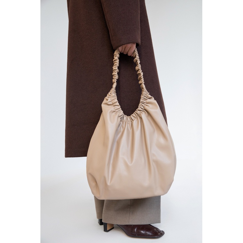 SCRUNCHED STRAP SHOULDER BAG Laurel Oak One Size