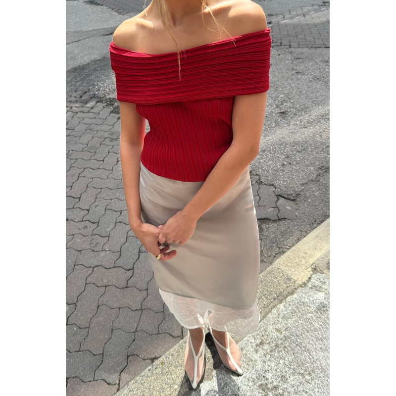 SLOUCHY SHORT SLEEVE OFF THE SHOULDER KNIT SWEATER Crimson Extra Small