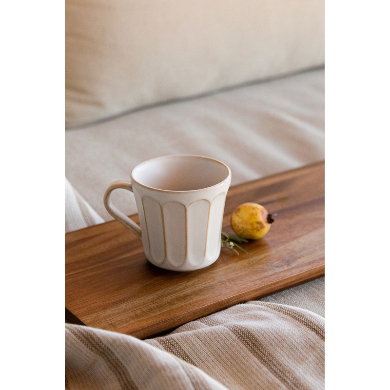 SCALLOPED MUG Cream One Size