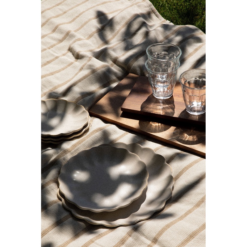 SCALLOPED SALAD PLATE Cream One Size