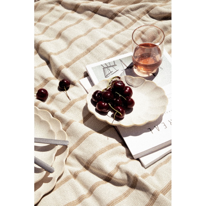 SCALLOPED SIDE PLATE Cream One Size