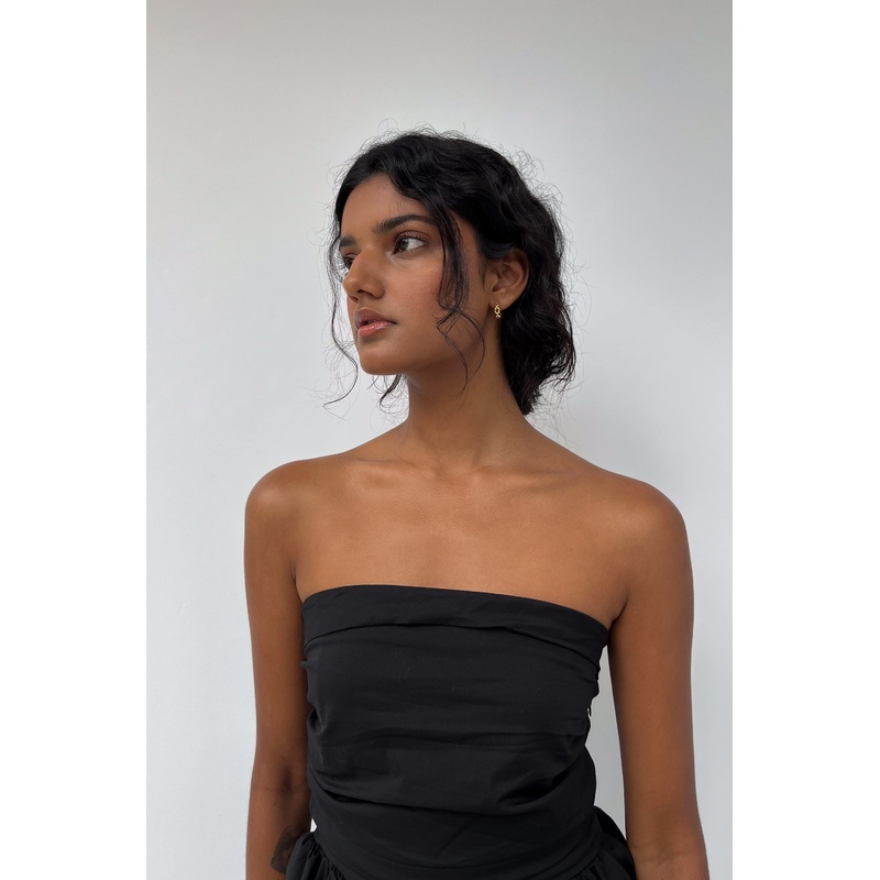 VINTAGE CHAIN HUGGIE HOOPS Gold One Size