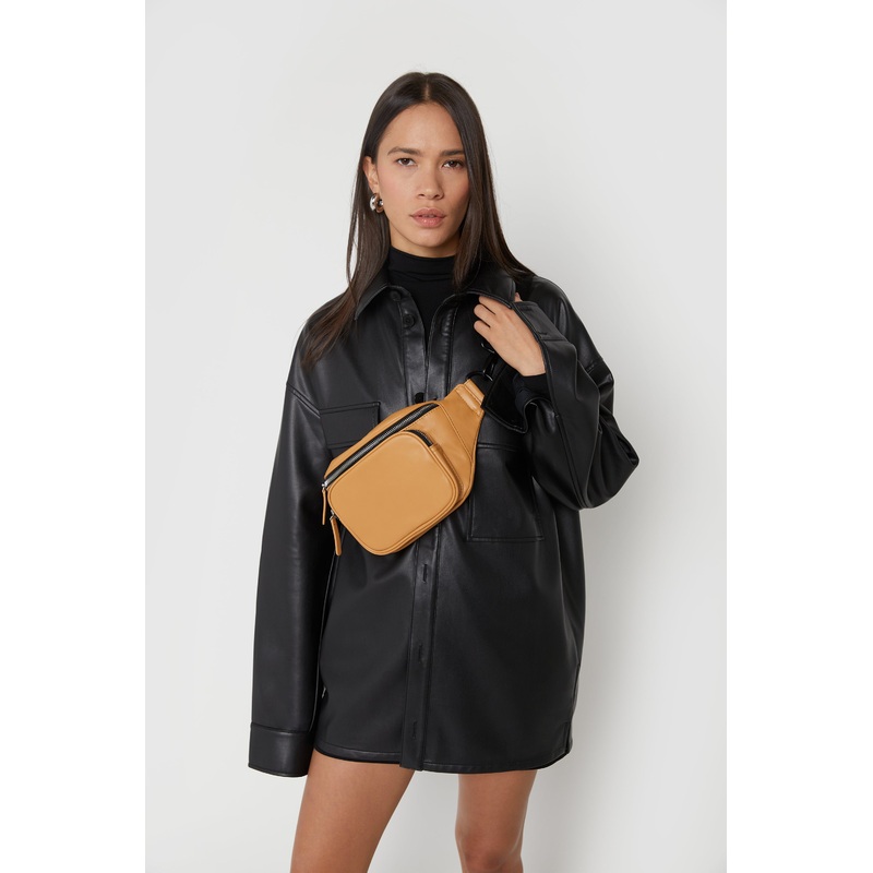 VEGAN LEATHER FANNYPACK Brown One Size