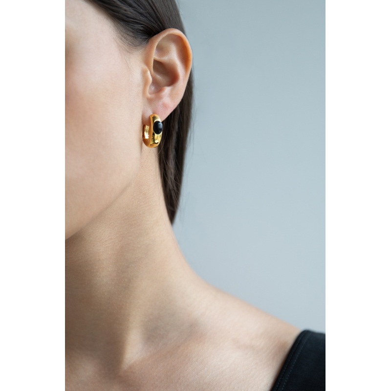 THICK HOOP EARRING WITH BLACK GEMSTONE Gold One Size