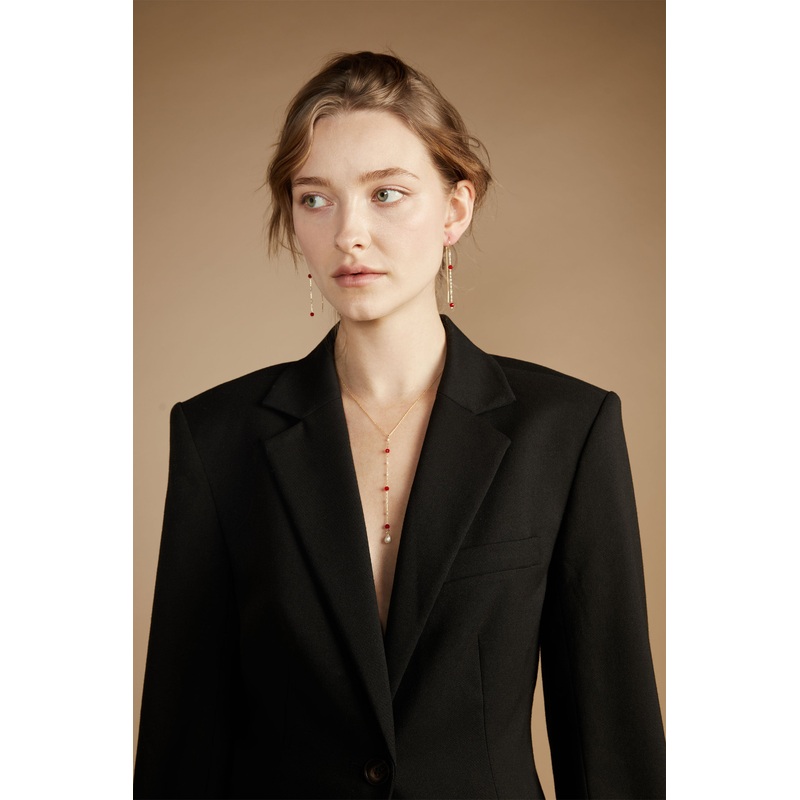 THREADER EARRING WITH RED STONES Gold One Size