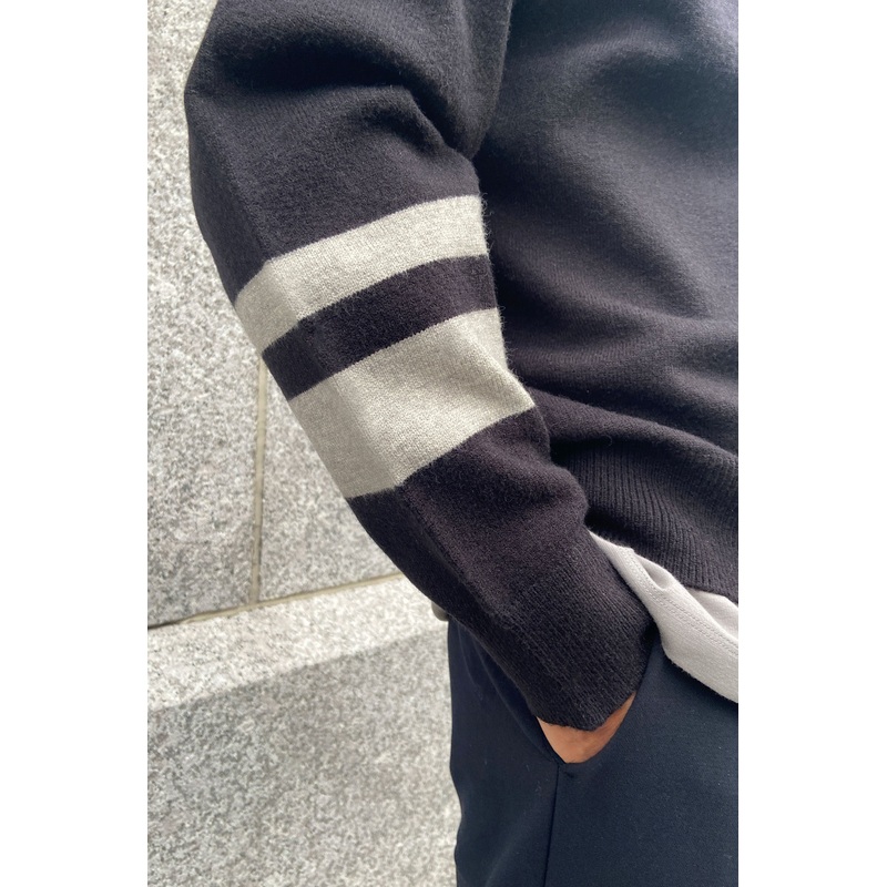 STRIPED SLEEVE SWEATER Black Gray Extra Small
