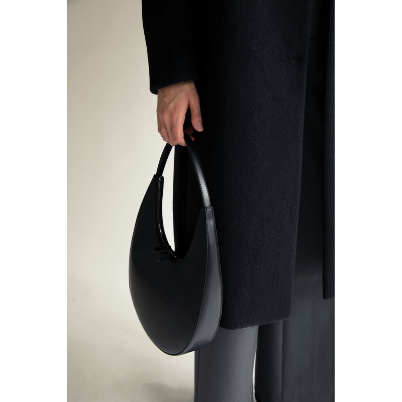 STRUCTURED CURVED SHOULDER BAG Black One Size