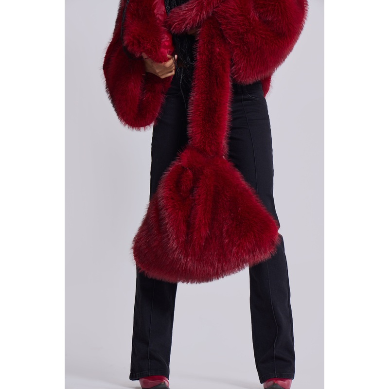 Mara Oversized Faux Fur Bag ONE SIZE Red