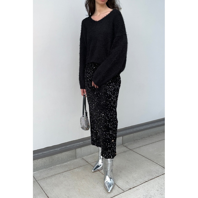 RELAXED FIT V-NECK SWEATER Black Small