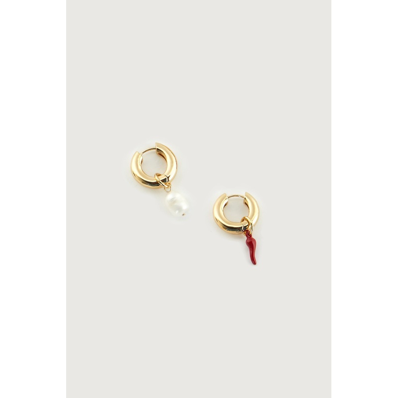 PEARL AND PEPPER HOOPS Gold One Size