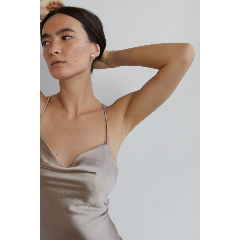 PEARL STUDS WITH GOLD DETAIL Gold One Size