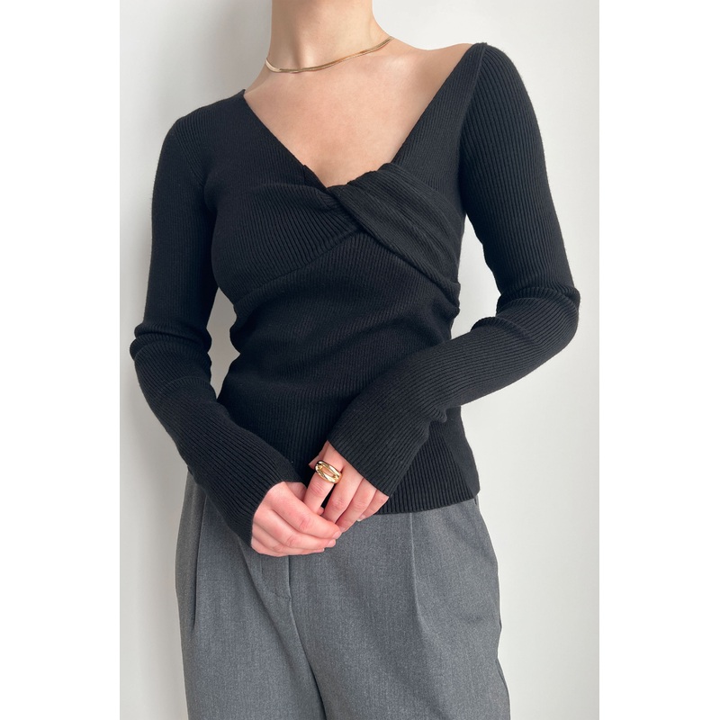 OFF SHOULDER FRONT TWIST SWEATER Black Extra Small